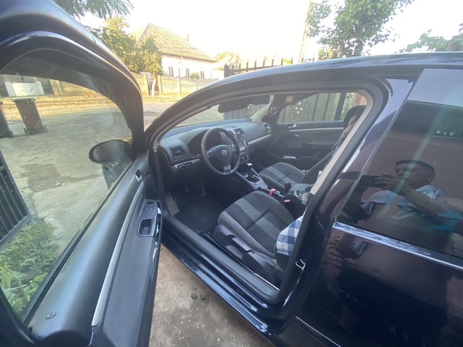 Vand VW golf 5 1.4 MPI  2008