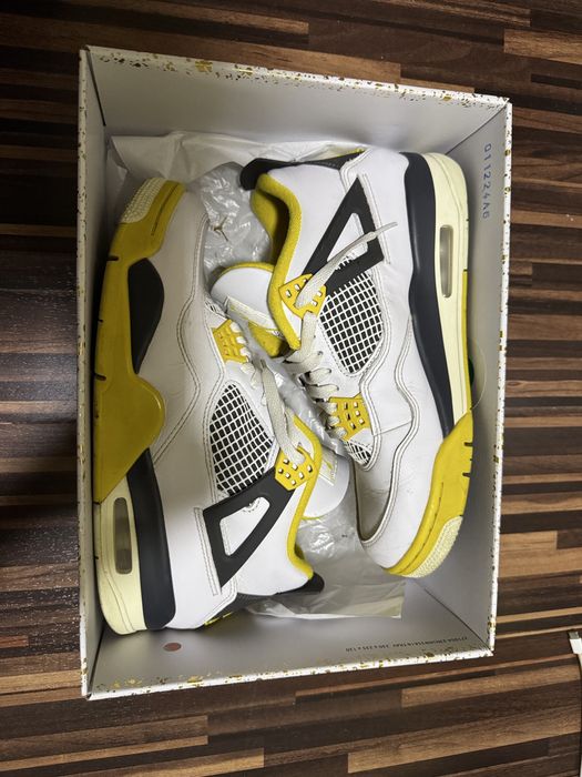 Air Jordan 4 suflur