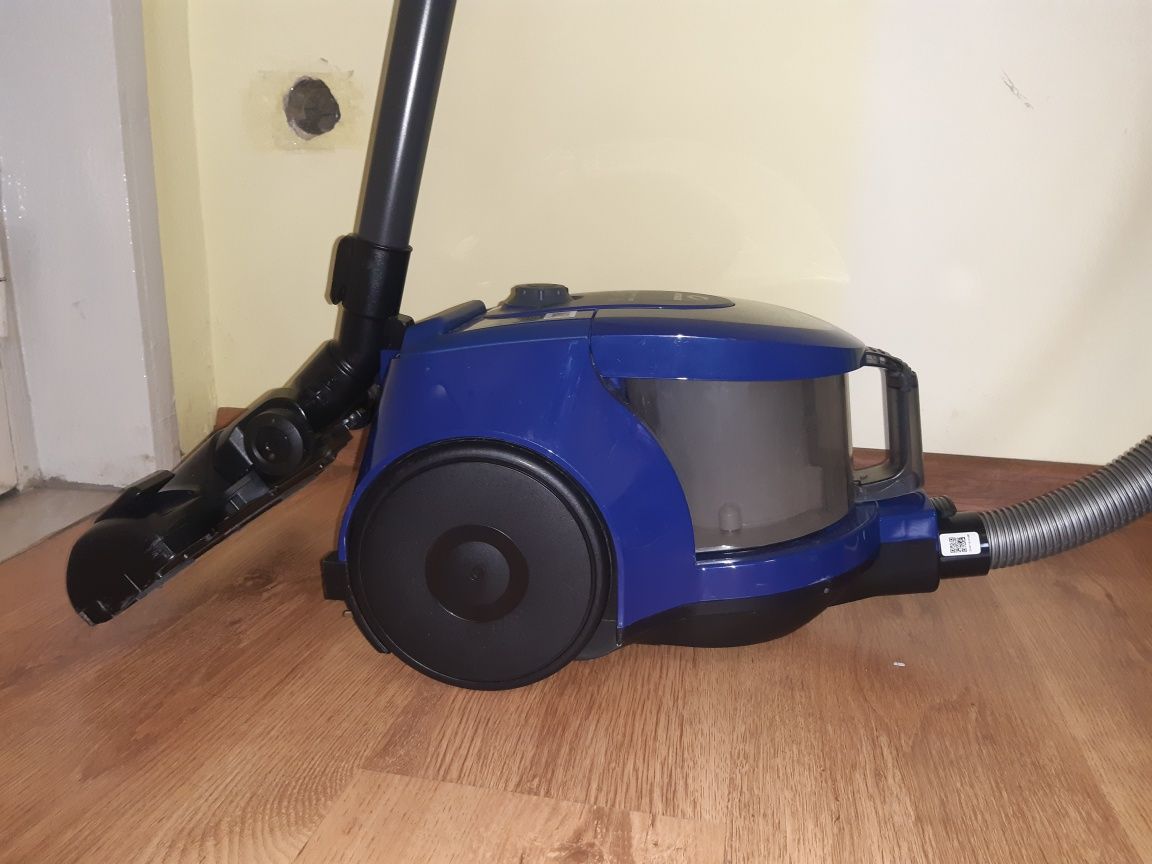 Aspirator Samsung Airtrack aproape nou