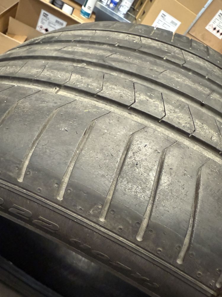 Pirelli P Zero 275/40/22 и 315/35/22 – Оригинални за Bentley