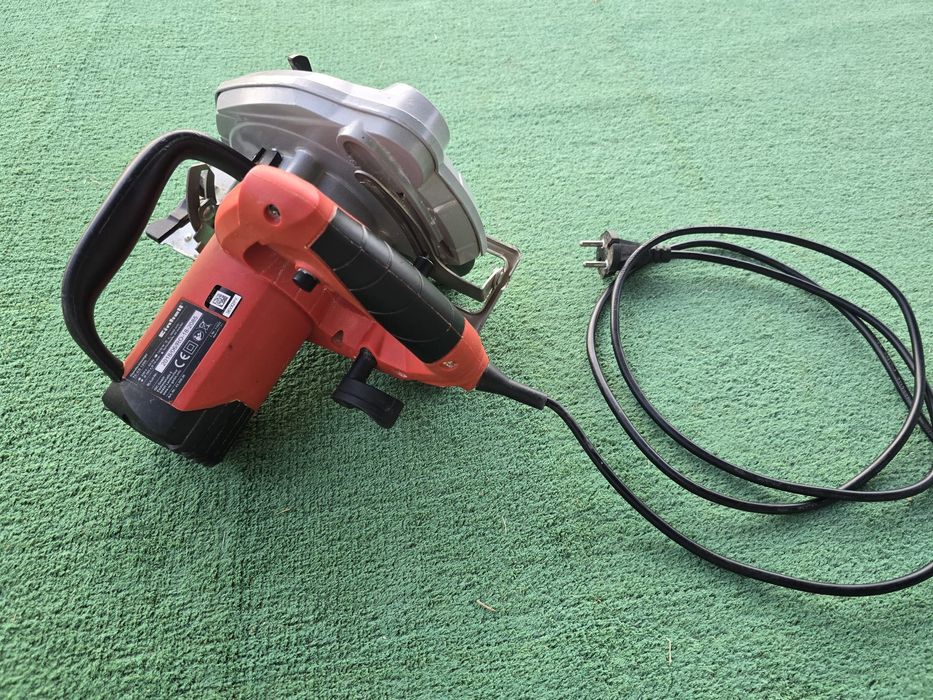 Ferăstrău circular Einhell TC- CS 1200