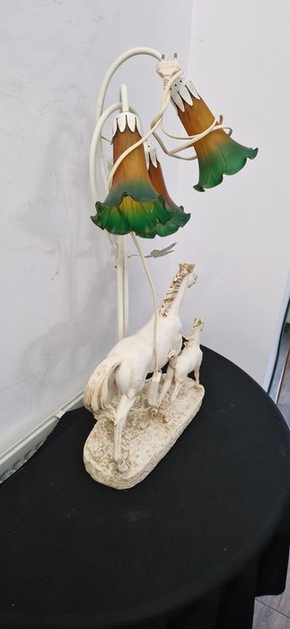 Lampa veioza dimensiuni mari Deosebita