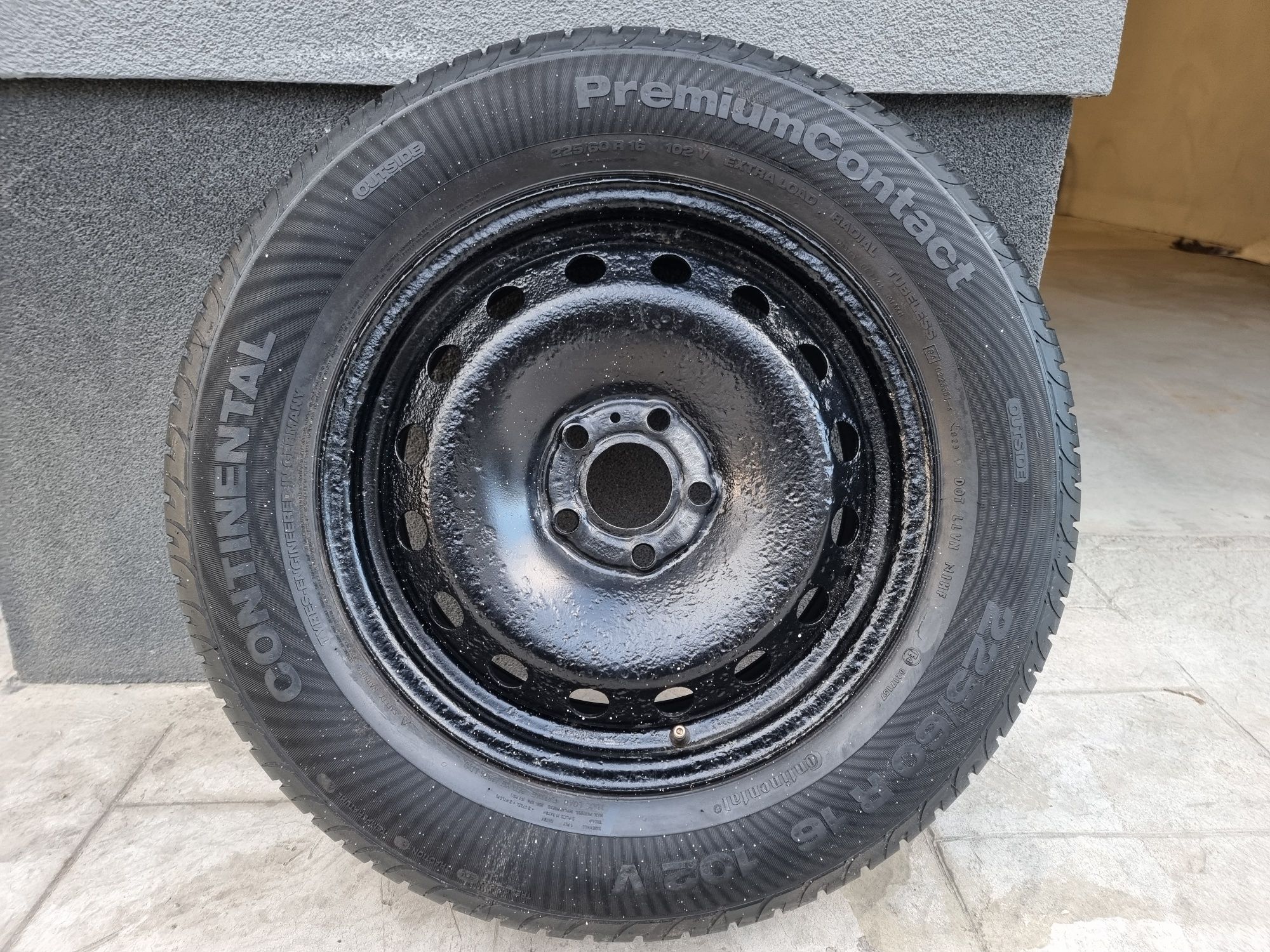 Гума с джанта 225/60/16 Continental