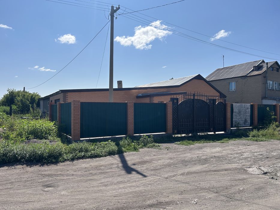 Дом отдельно стоящии