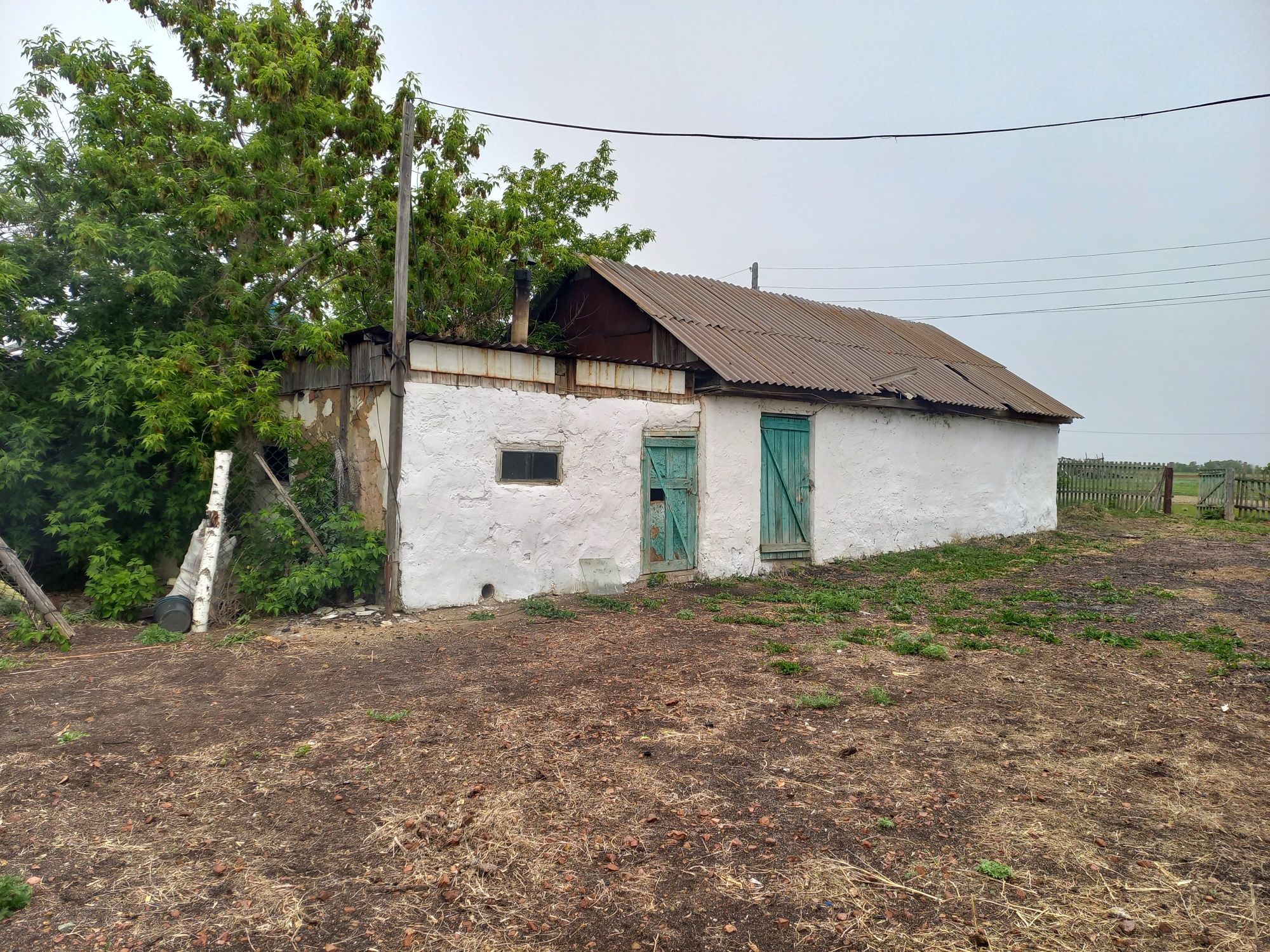 Продам дом трех комнатная  с.Аймак
