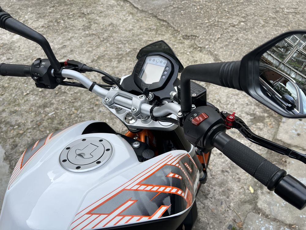 KTM Duke 390 LeoVince