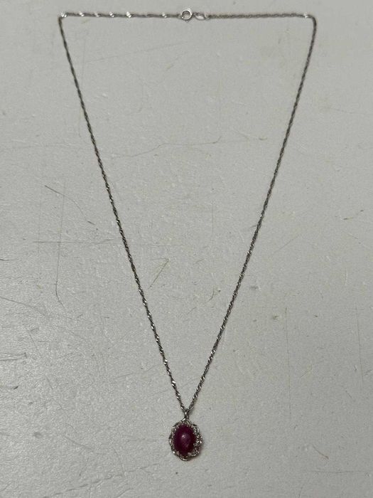 LANT + PANDANTIV AUR alb 18K + 8 Diamante + 1 Rubin Caboson - Vintage