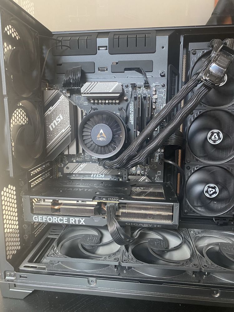 Геймърски PC! Ryzen 5 7600x/RTX 4070 Super/ 32gb DDR5. ПОДАРЪК!!!