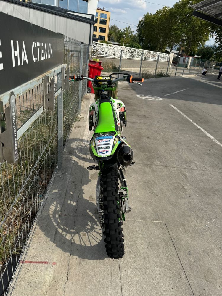 Продавам Kawasaki kx250f