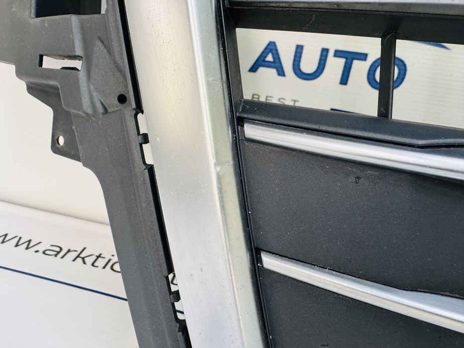 Grila radiator Audi Q7 4M dupa 2016 cod 4M0853651F