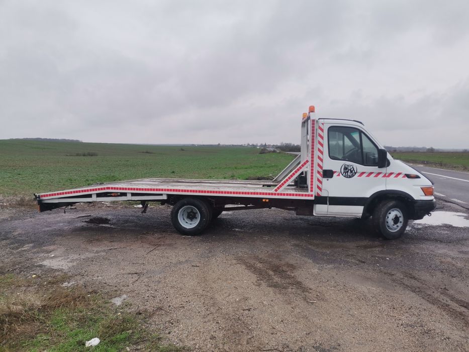 Vând platformă auto Iveco daily 65C15 se conduce cu categoria C