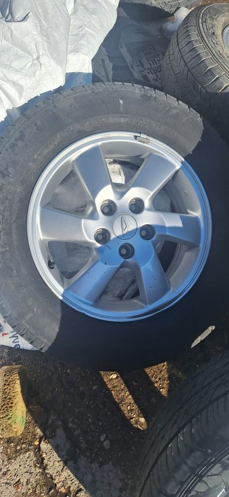 Daihatsu Terios 16ки джанти за J2 700лв