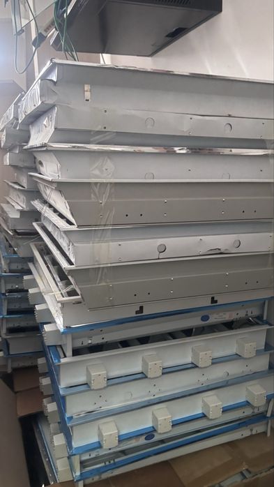 Потолочный свет