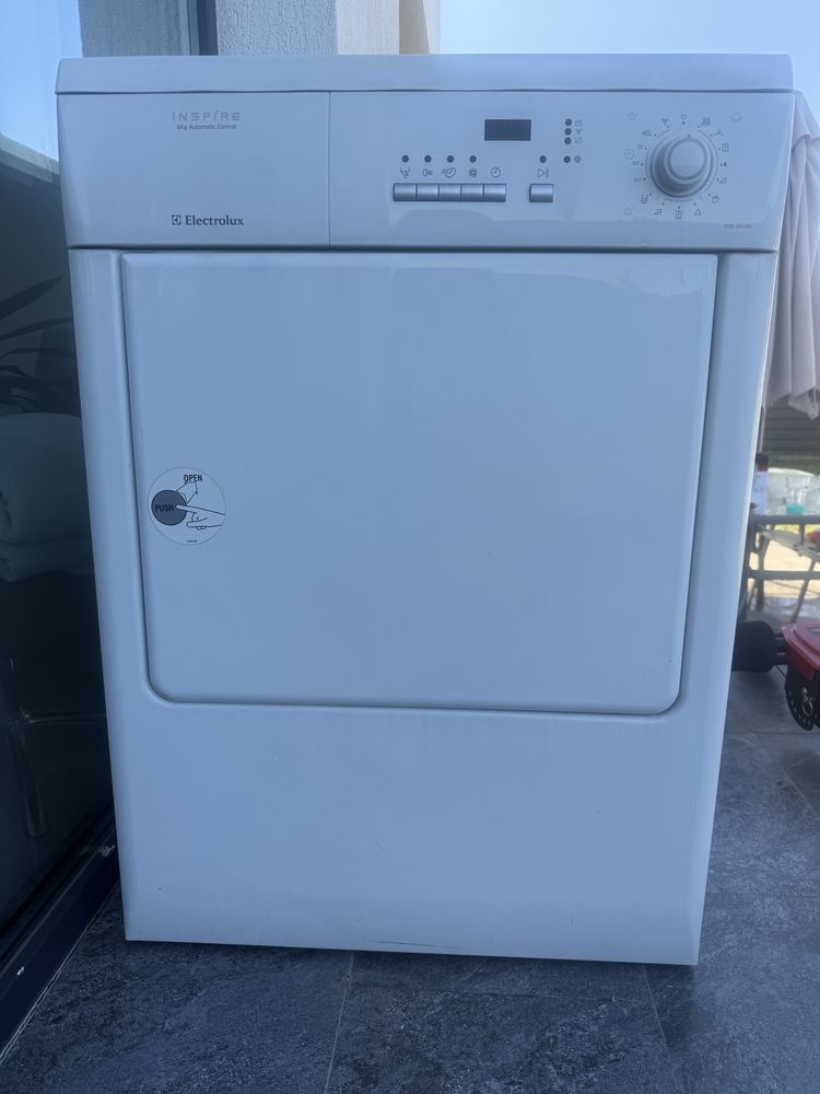 Uscator de rufe 6 kg Electrolux