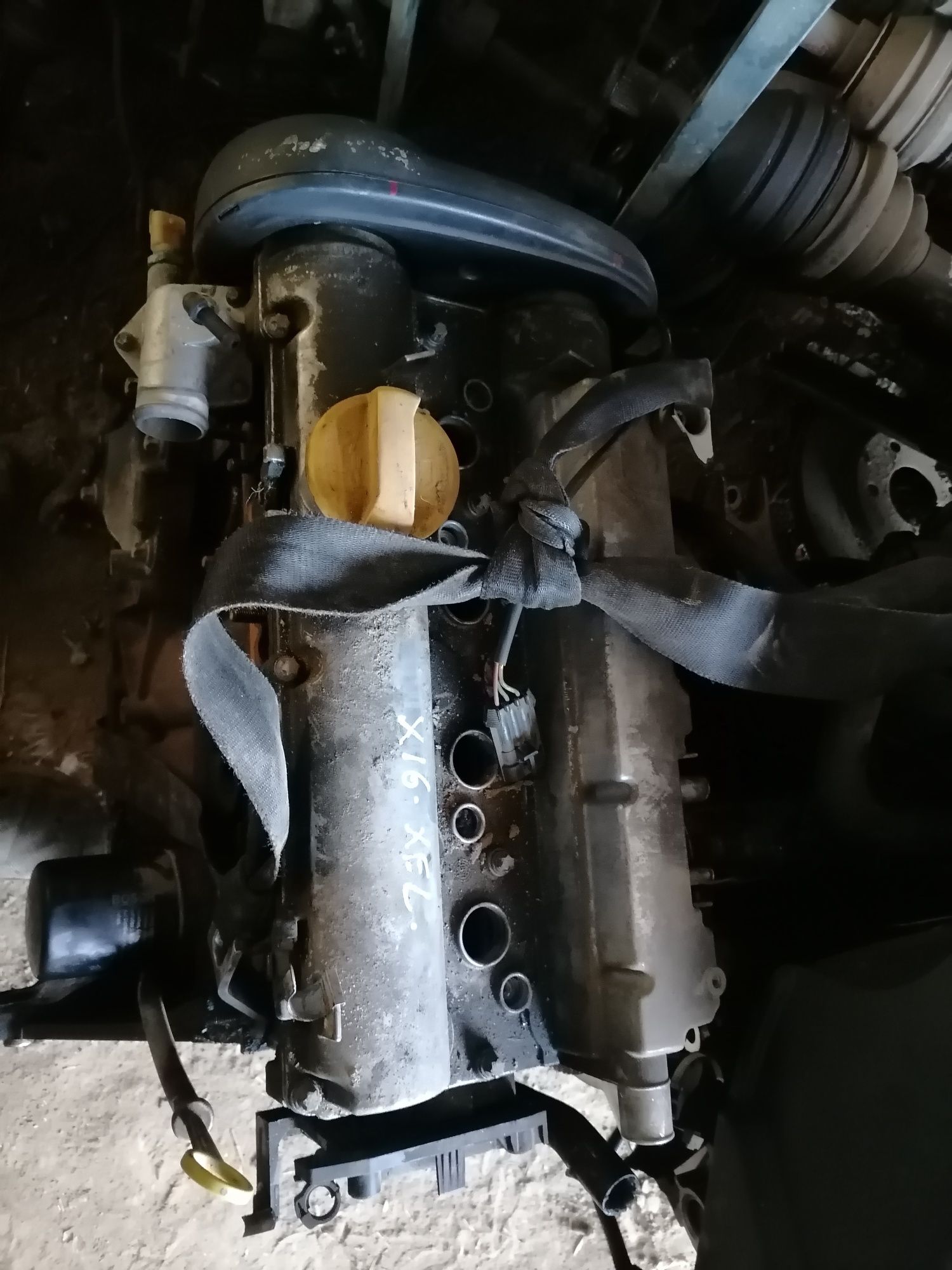 Motor Opel 1. 6 X16XEL piese din dezmembrări