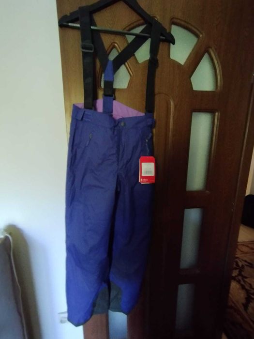 Pantaloni ski, North Face, cu eticheta, doar 135 ron de la 300 ron