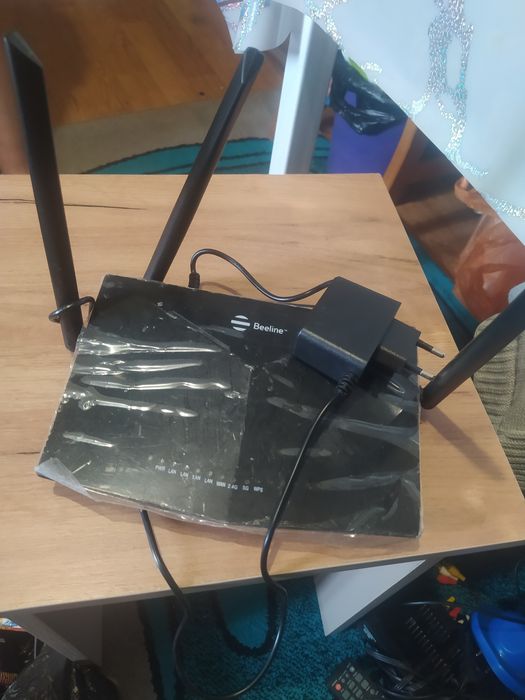 Продам роутер антену