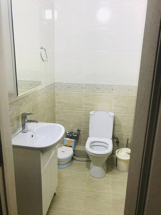 Uy sotiladi 3xonali yevro remont 107m2