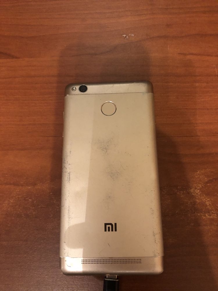 Продам xiaomi redmi 3s