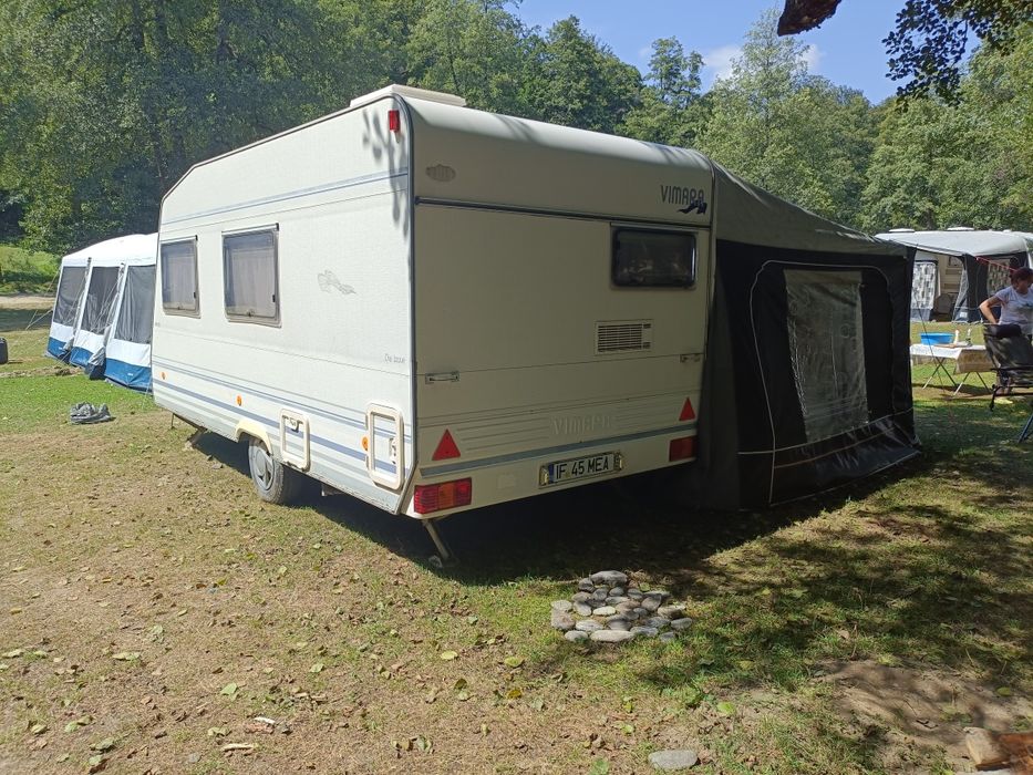 Vând rulota Knaus Vimara