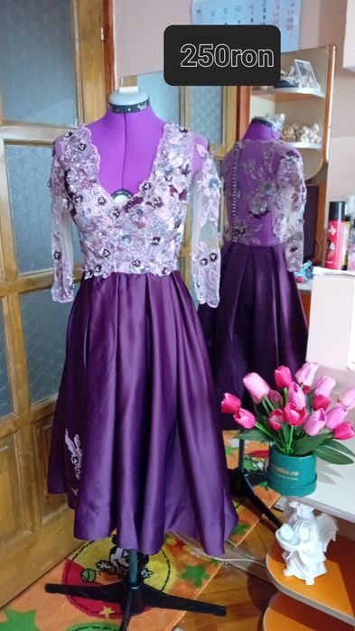 Vând rochii de seara