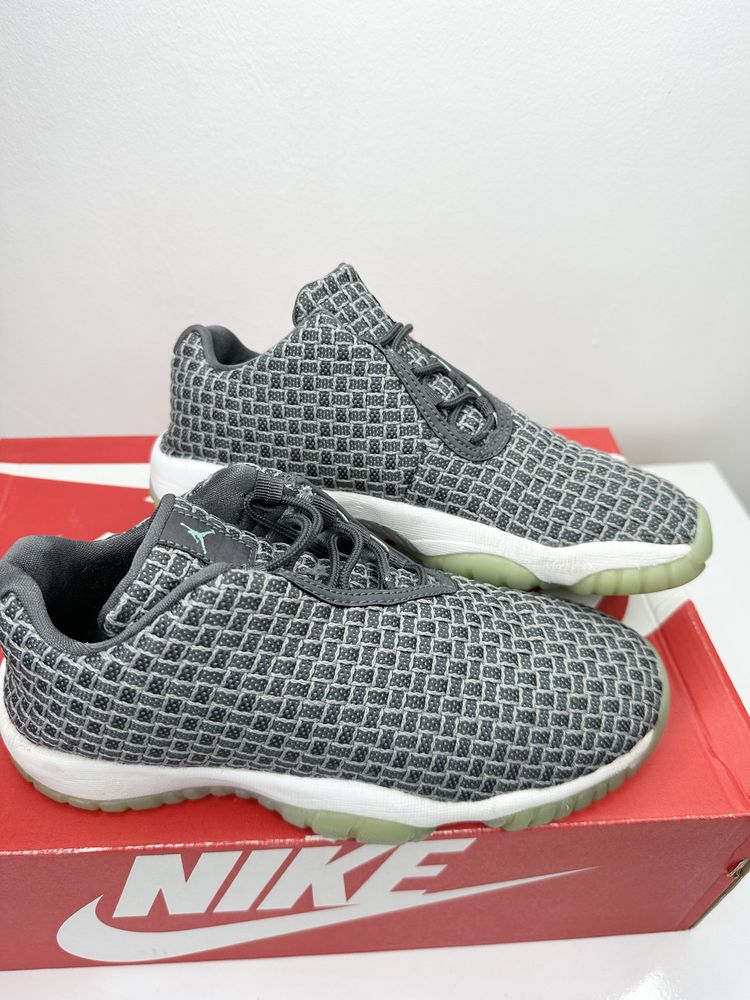 Air Jordan Future  (37) Маратонки