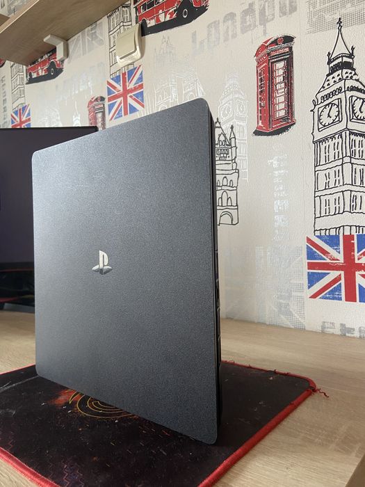 PlayStation 4 Slim 500 gb SSD fortnite,GTA V,