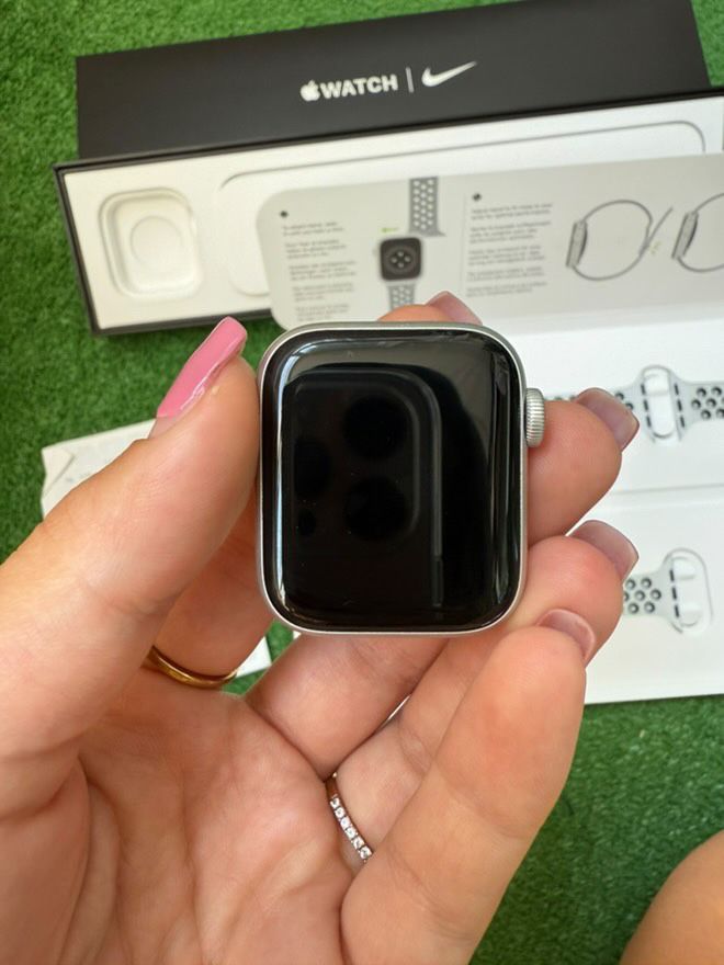 Apple Watch Nike SE, 40mm