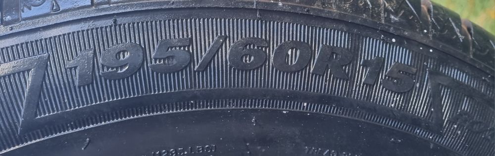 Roți 195 60 R15. 2021/ 10