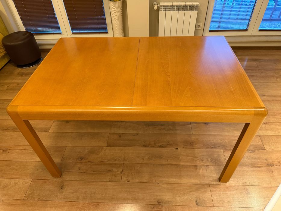 Трапезна маса - масив