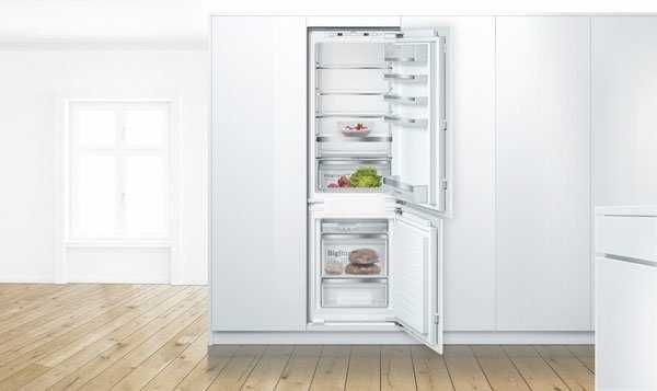 Хладилник с фризер за вграждане BOSCH KIS86AFE0