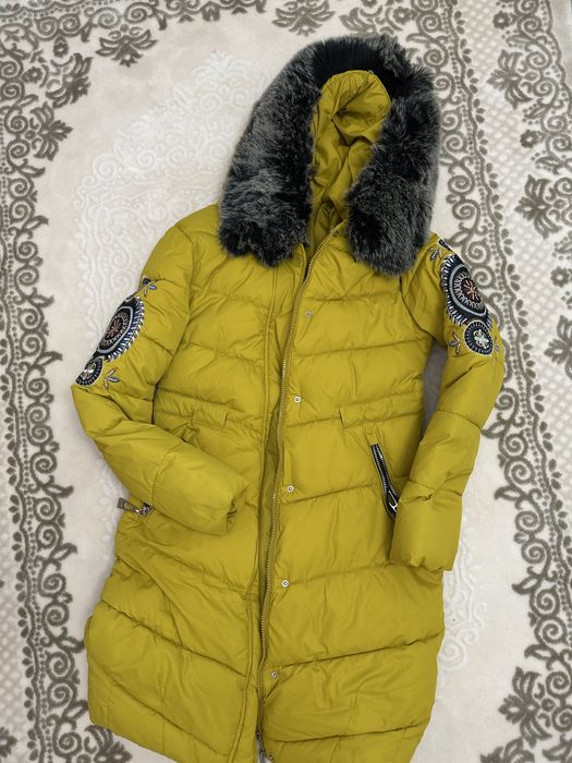 Geaca dama iarna marimea S-M (mustar si bej)