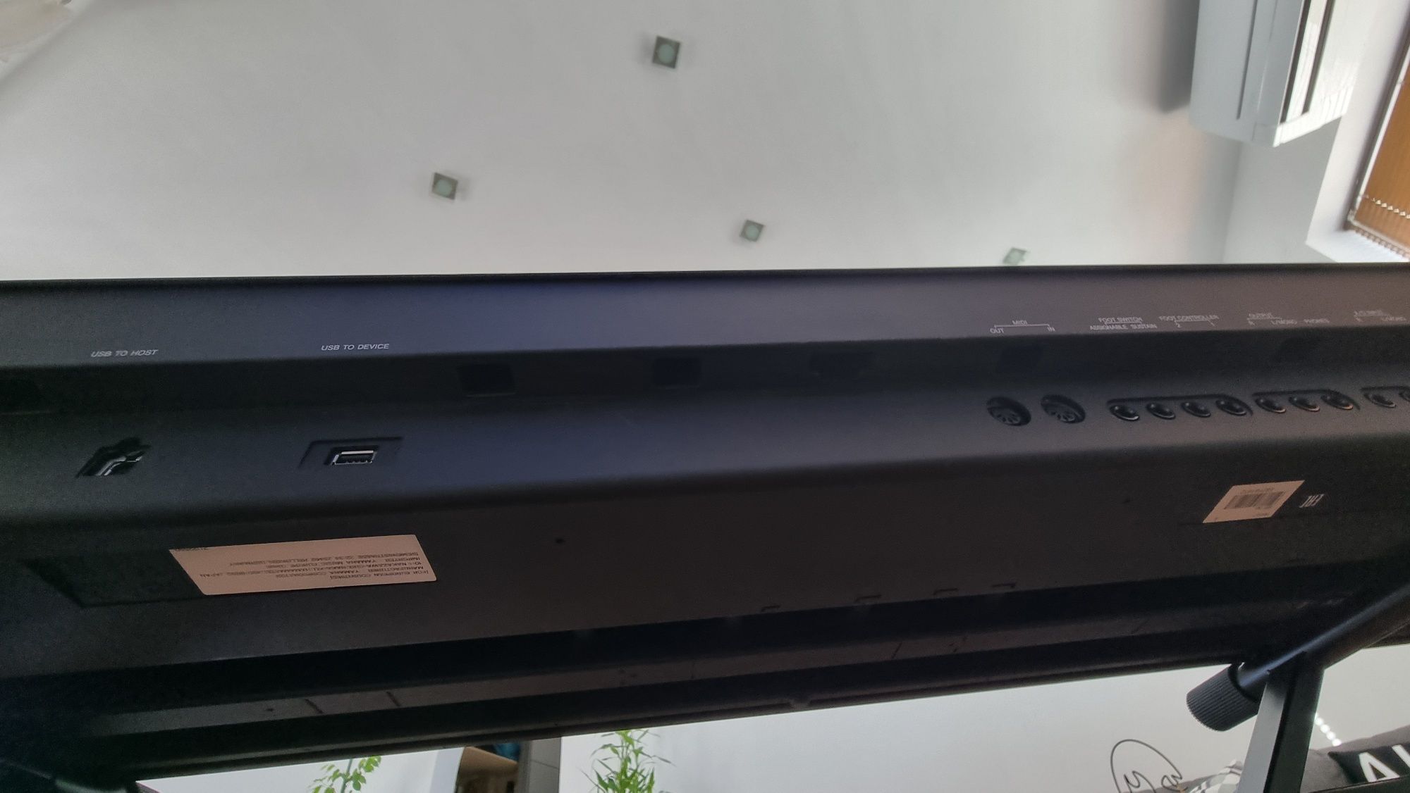 YAMAHA MODX 7 синтезатор