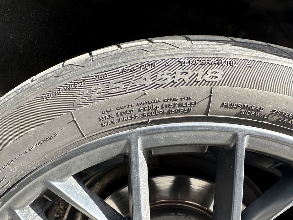 Продавам летни Гуми Hankook ventus S1 evo3 * 225/45/18