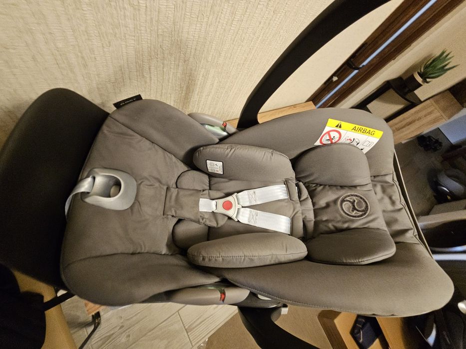 Vand scoica cybex cloud T nu vand separat baza