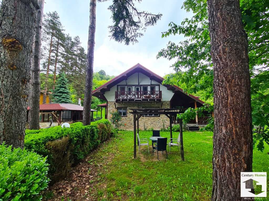 Продава се Къща в с. Дрента, Област Велико Търново - 180 кв.м за 917 €/кв.м - Снимка #1