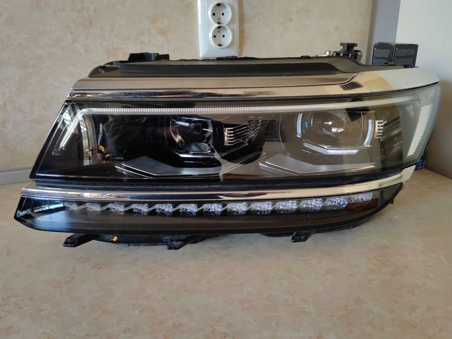 Фар VW Tiguan 5N LED ляв / Фар Тигуан / Фар Tiguan Оригинален