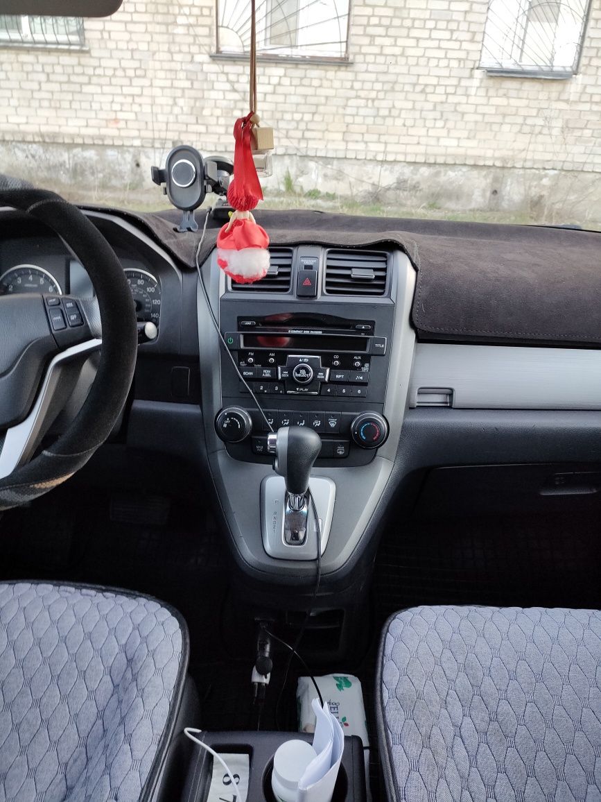 Продам автомобиль Honda CR-V 3RE