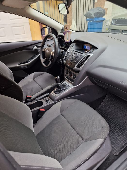 Ford focus 1.6 benzină