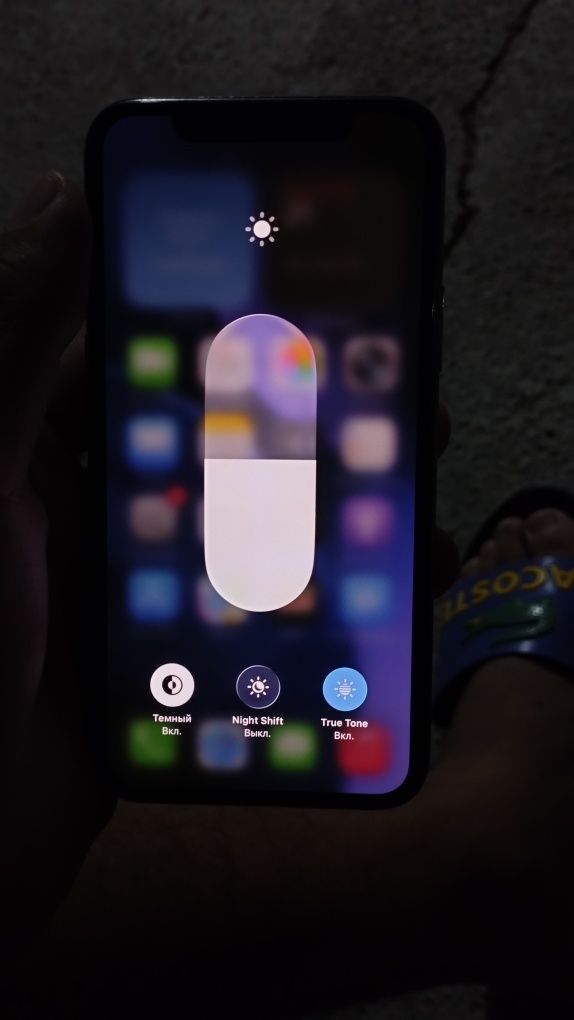 Iphone 11 pro 64 tale uselinni batareya quylgan xolati ideal aybi yo