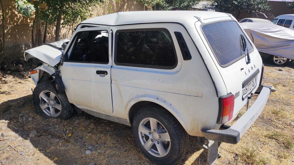 Аварийный Нива сотилади