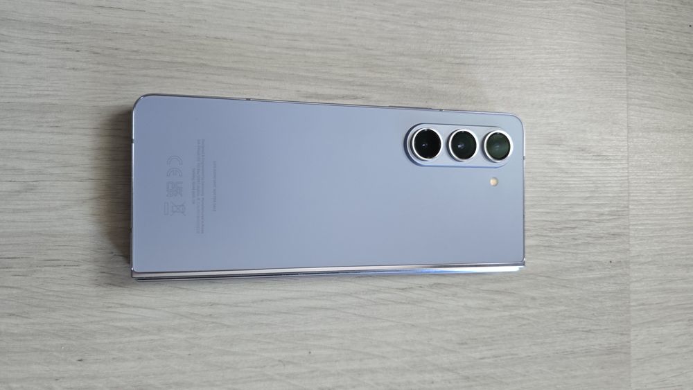 Samsung Z Fold 5 256Gb fără cartela SIM