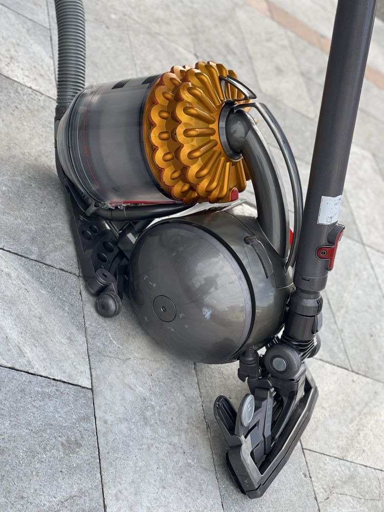 Прахосмукачка DYSON DC 52