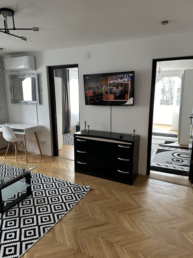 Proprietar , Vand apartament 3 camere Zona Girocului