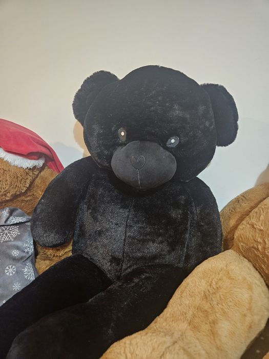 Голям плюшен мечок