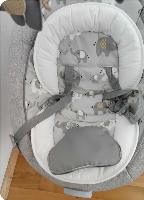 Leagăn bebelus muzical