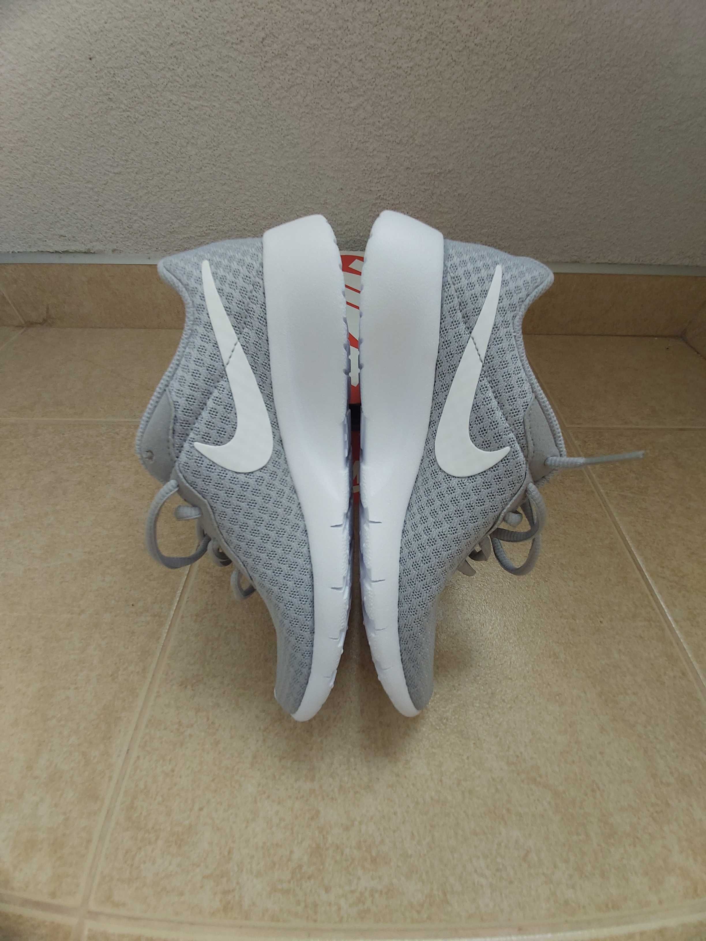 Детски маратонки Nike Tanjun