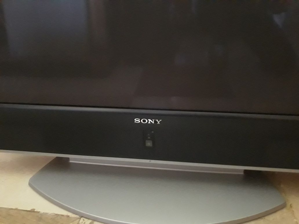 Телевизор   SONY   42"