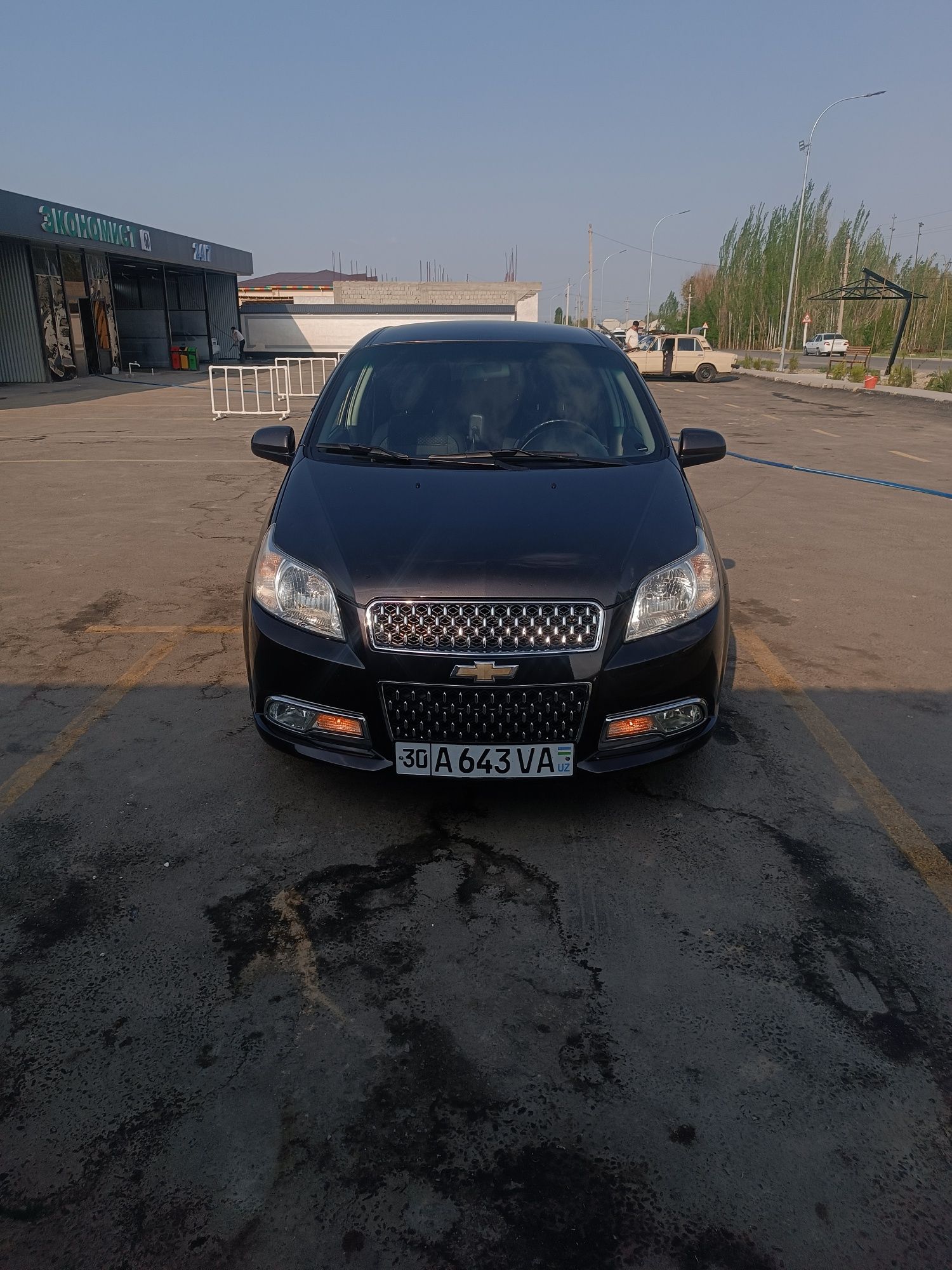 Нексия 3 сотилади.