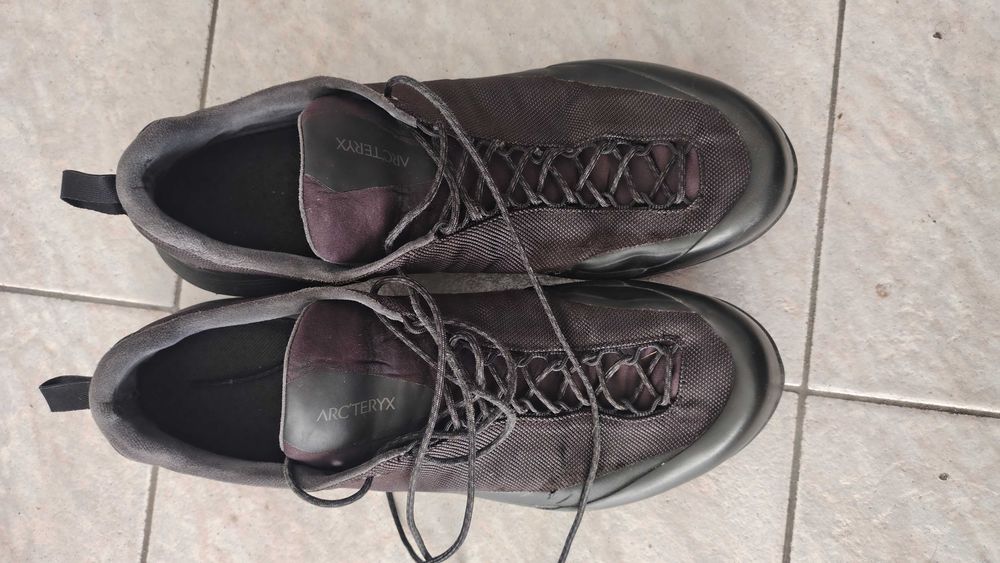 Мъжки обувки arc teryx